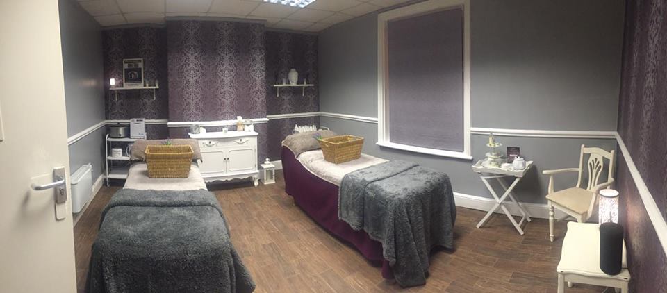 twin treatment room, spa day, pamper day, warrington, afternoon tea, massage, facials, pedicures, beauty salon, little luxury, warrington